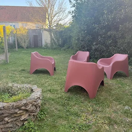 בית נופש Les Saujes, Maison 7 Pers, Jardin Plein Sud, Parking, וימרה