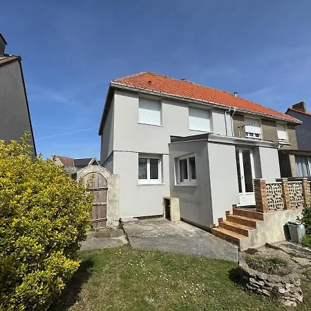 Prázdninový dům Les Saujes, Maison 7 Pers, Jardin Plein Sud, Parking, *